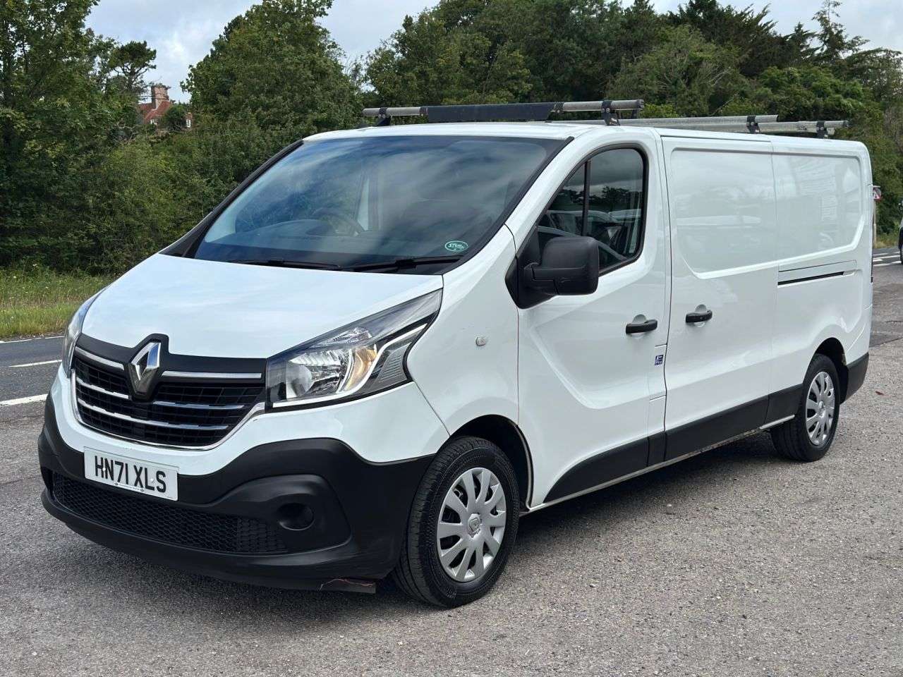 A 2021 RENAULT TRAFIC 2.0 dCi ENERGY 30 Business+ Panel Van 5dr Diesel Manual LWB Standard Roof E A 2021 RENAULT TRAFIC 2.0 dCi ENERGY 30 Business+ Panel Van 5dr Diesel Manual LWB Standard Roof E