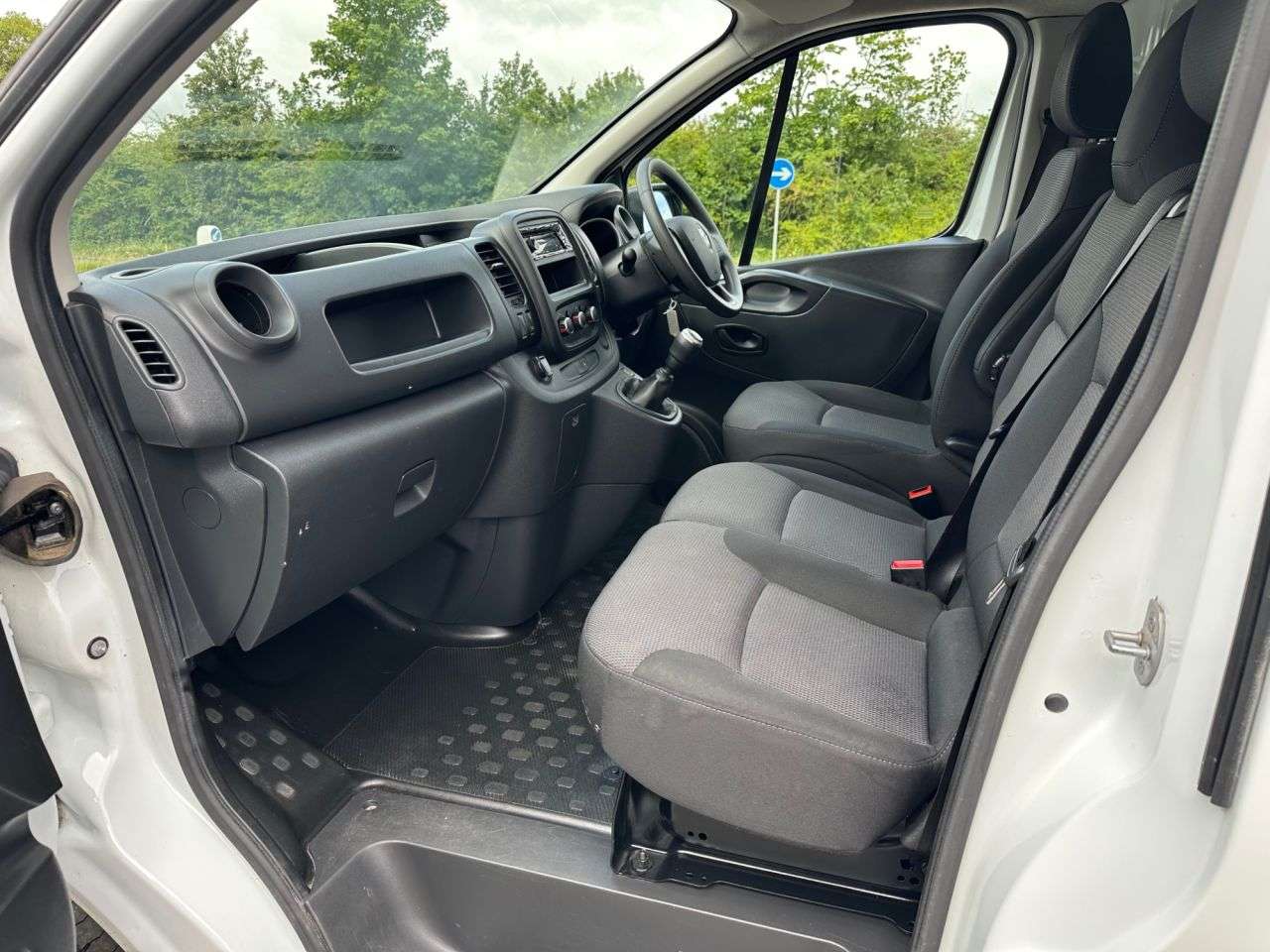 2021 RENAULT TRAFIC 2021 RENAULT TRAFIC