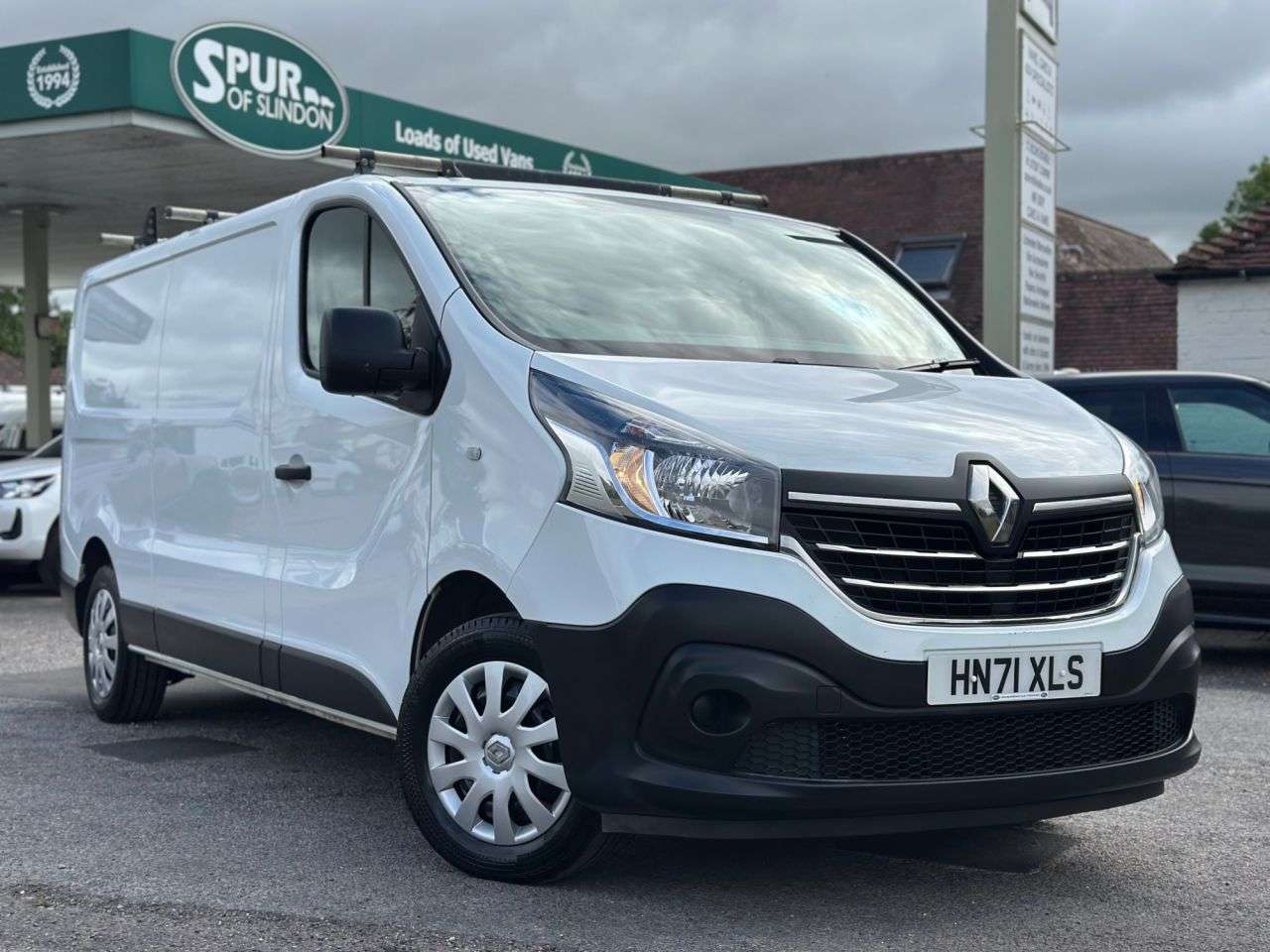A 2021 RENAULT TRAFIC 2.0 dCi ENERGY 30 Business+ Panel Van 5dr Diesel Manual LWB Standard Roof E A 2021 RENAULT TRAFIC 2.0 dCi ENERGY 30 Business+ Panel Van 5dr Diesel Manual LWB Standard Roof E