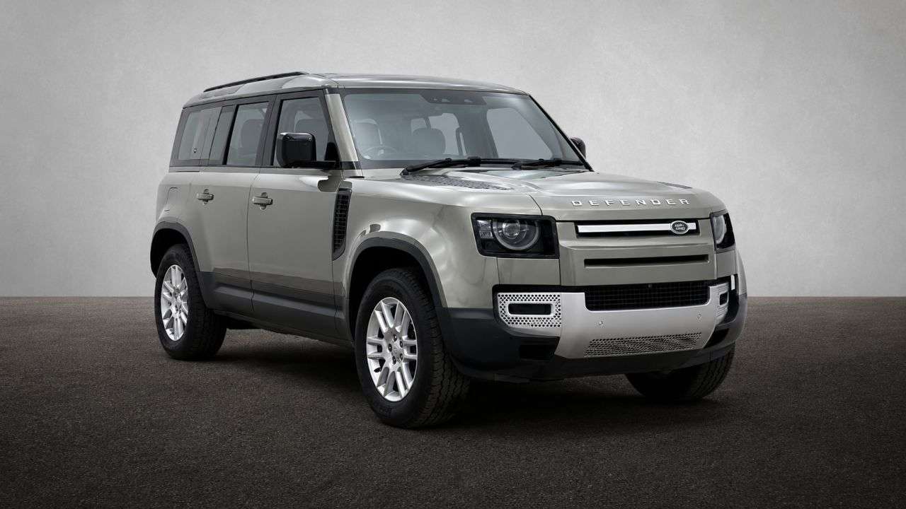 A 2024 LAND ROVER DEFENDER 110 3.0 D250 MHEV SE SUV 5dr Diesel Auto 4WD Euro 6 (s/s) (250 ps) A 2024 LAND ROVER DEFENDER 110 3.0 D250 MHEV SE SUV 5dr Diesel Auto 4WD Euro 6 (s/s) (250 ps)