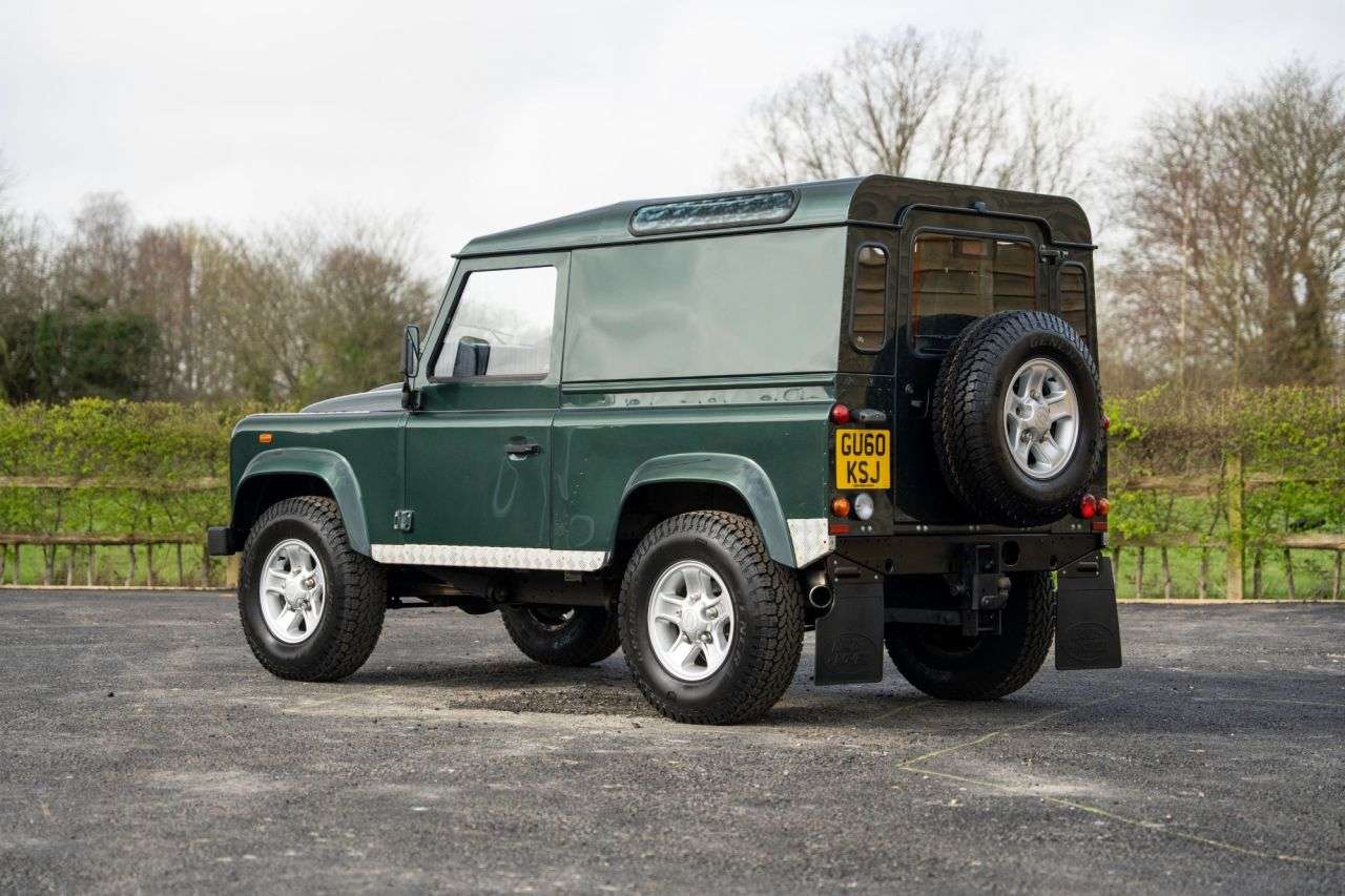 2010 LAND ROVER DEFENDER 90 2010 LAND ROVER DEFENDER 90