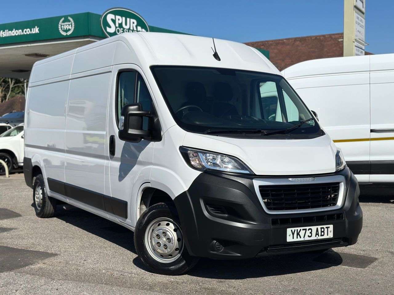 A 2023 PEUGEOT BOXER 2.2 BlueHDi 335 Professional Premium + Panel Van 5dr Diesel Manual L3 H2 Eu A 2023 PEUGEOT BOXER 2.2 BlueHDi 335 Professional Premium + Panel Van 5dr Diesel Manual L3 H2 Eu