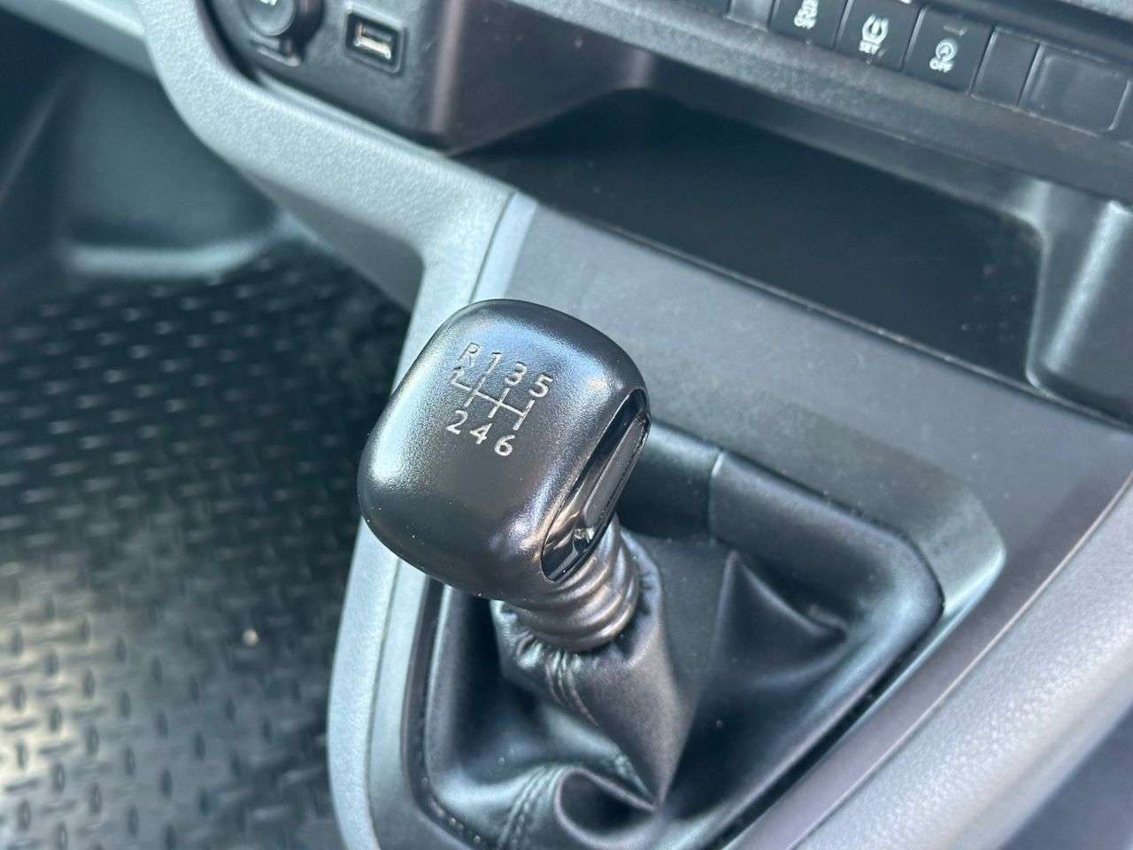 2021 TOYOTA PROACE 2021 TOYOTA PROACE