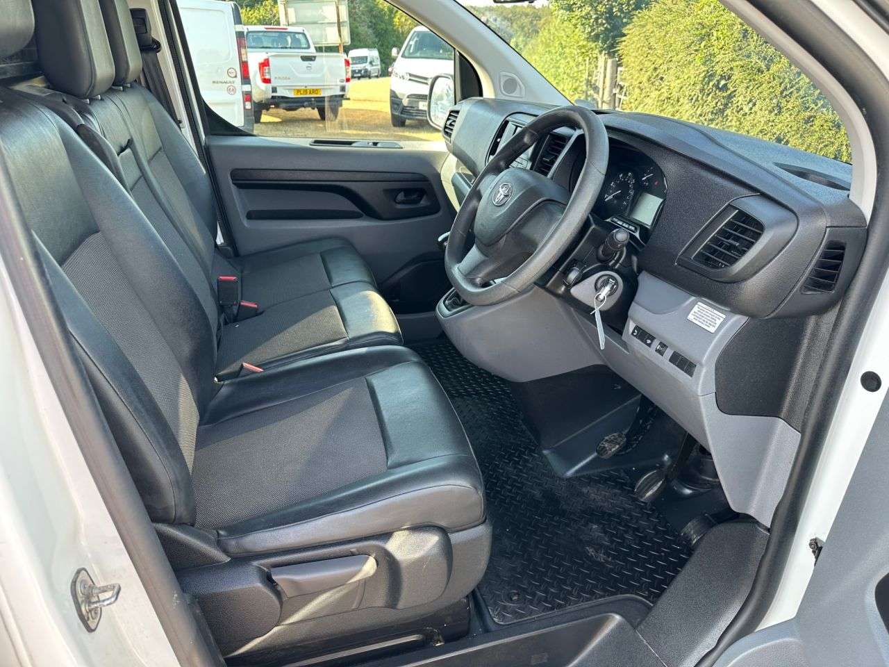 2021 TOYOTA PROACE 2021 TOYOTA PROACE
