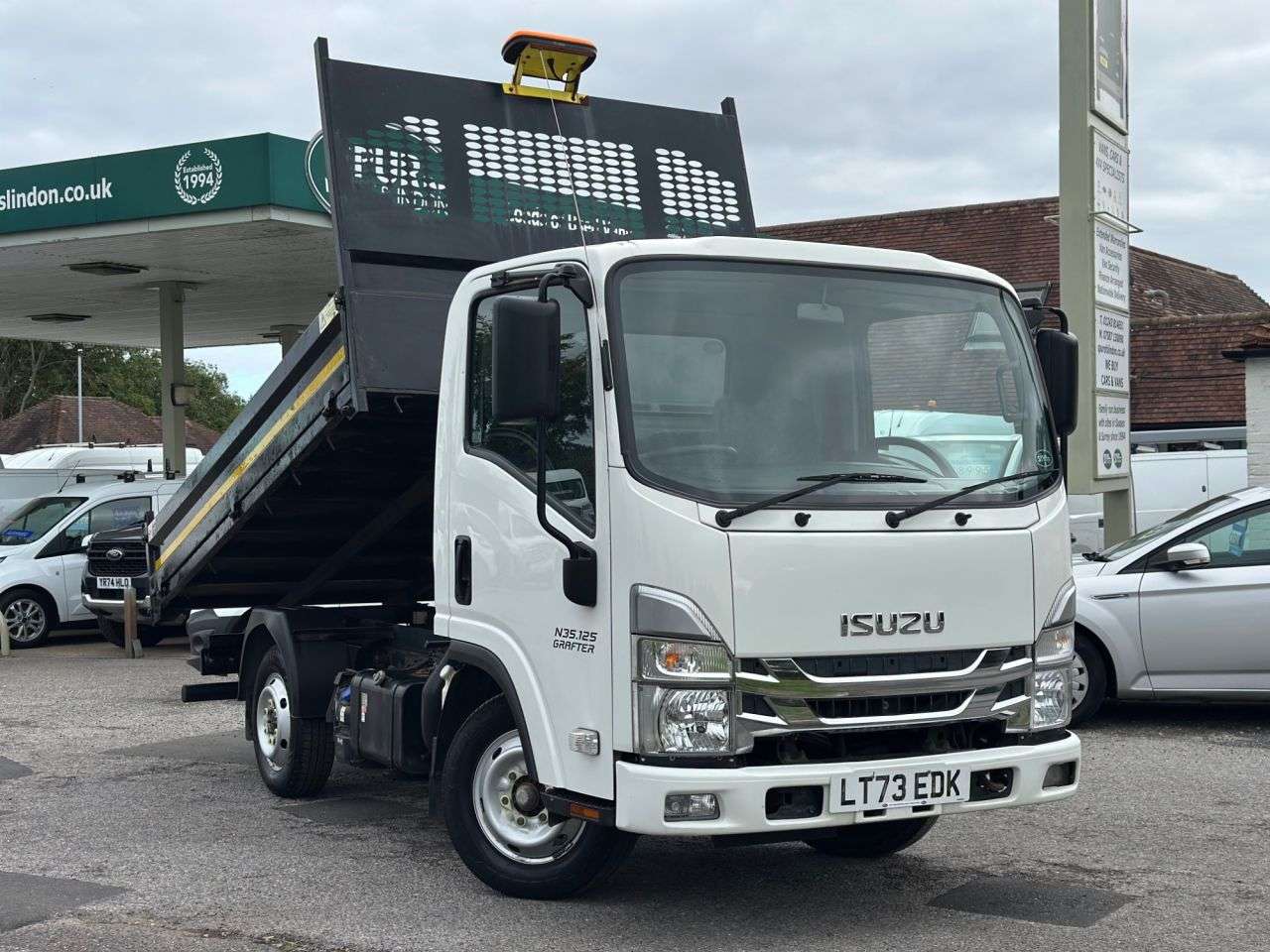 A 2023 ISUZU GRAFTER Tipper 1.9D N35 Green 2dr Diesel Manual RWD SWB Euro 6 (SRW) (125 ps) A 2023 ISUZU GRAFTER Tipper 1.9D N35 Green 2dr Diesel Manual RWD SWB Euro 6 (SRW) (125 ps)