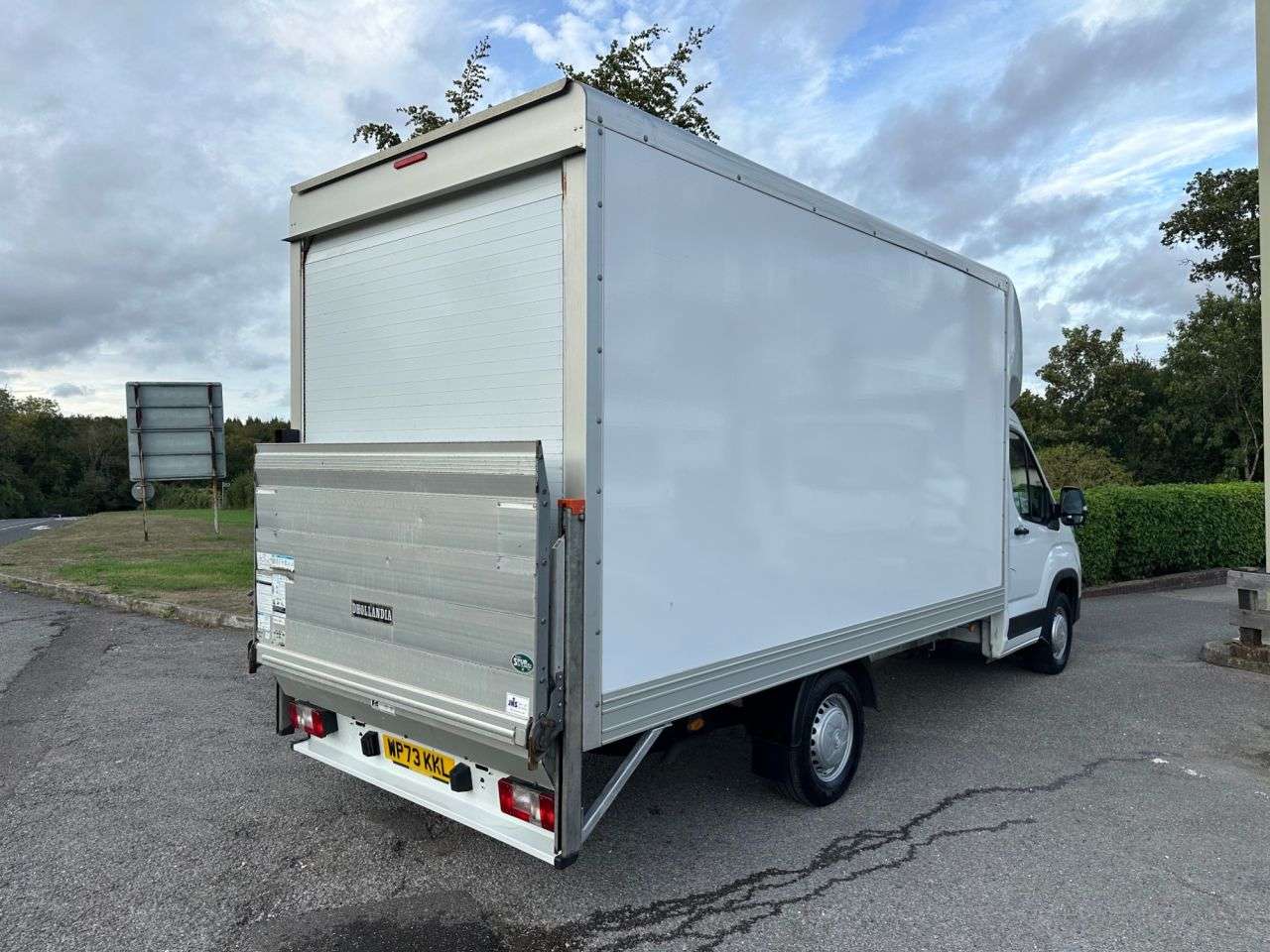 A 2023 MAXUS DELIVER 9 2.0 D20 LUTON 2dr Diesel Manual RWD L3 Euro 6 (s/s) (DRW) (150 ps) A 2023 MAXUS DELIVER 9 2.0 D20 LUTON 2dr Diesel Manual RWD L3 Euro 6 (s/s) (DRW) (150 ps)