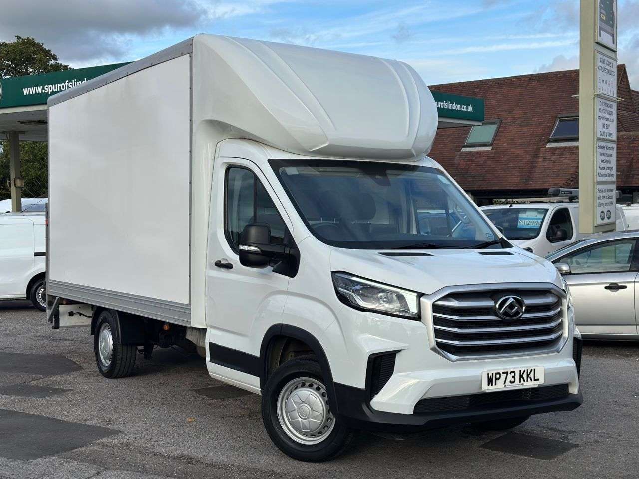 A 2023 MAXUS DELIVER 9 2.0 D20 LUTON 2dr Diesel Manual RWD L3 Euro 6 (s/s) (DRW) (150 ps) A 2023 MAXUS DELIVER 9 2.0 D20 LUTON 2dr Diesel Manual RWD L3 Euro 6 (s/s) (DRW) (150 ps)