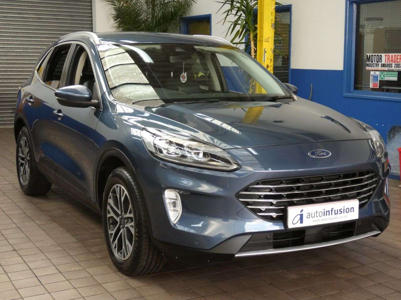 A 2020 FORD KUGA TITANIUM ECOBLUE A 2020 FORD KUGA TITANIUM ECOBLUE