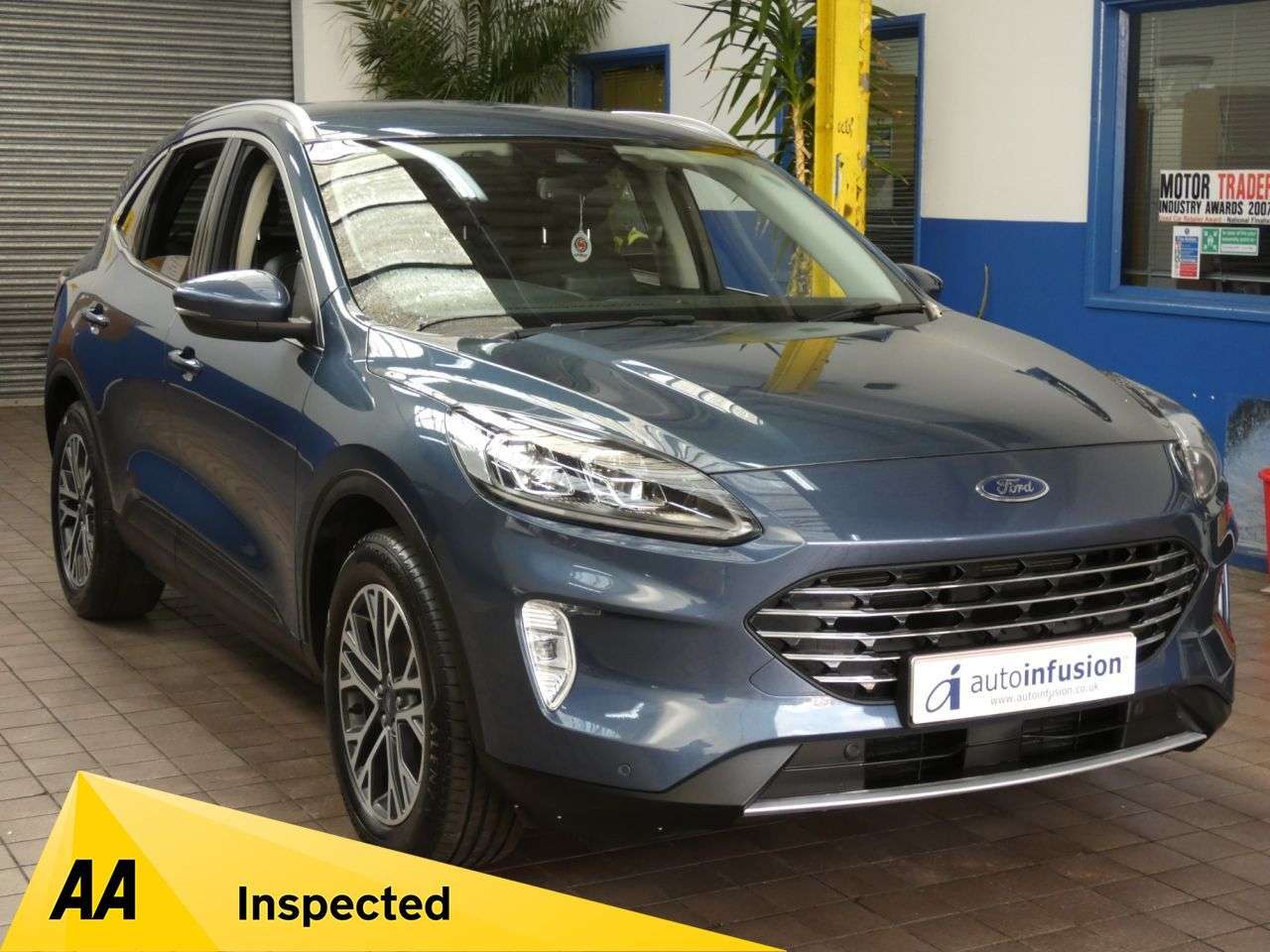 A 2020 FORD KUGA TITANIUM ECOBLUE A 2020 FORD KUGA TITANIUM ECOBLUE