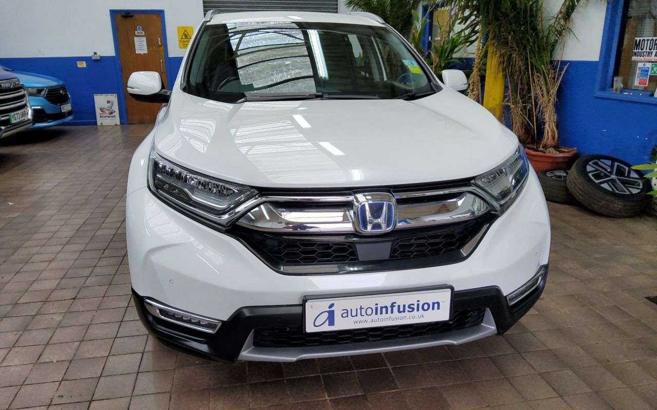 A 2022 HONDA CR-V 2.0 h i-MMD SR SUV 5dr Petrol Hybrid eCVT 4WD Euro 6 (s/s) (184 ps) 1 OWNER A 2022 HONDA CR-V 2.0 h i-MMD SR SUV 5dr Petrol Hybrid eCVT 4WD Euro 6 (s/s) (184 ps) 1 OWNER