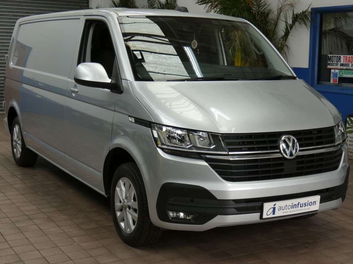 Check out this Volkswagen Transporter 2021 Diesel Manual