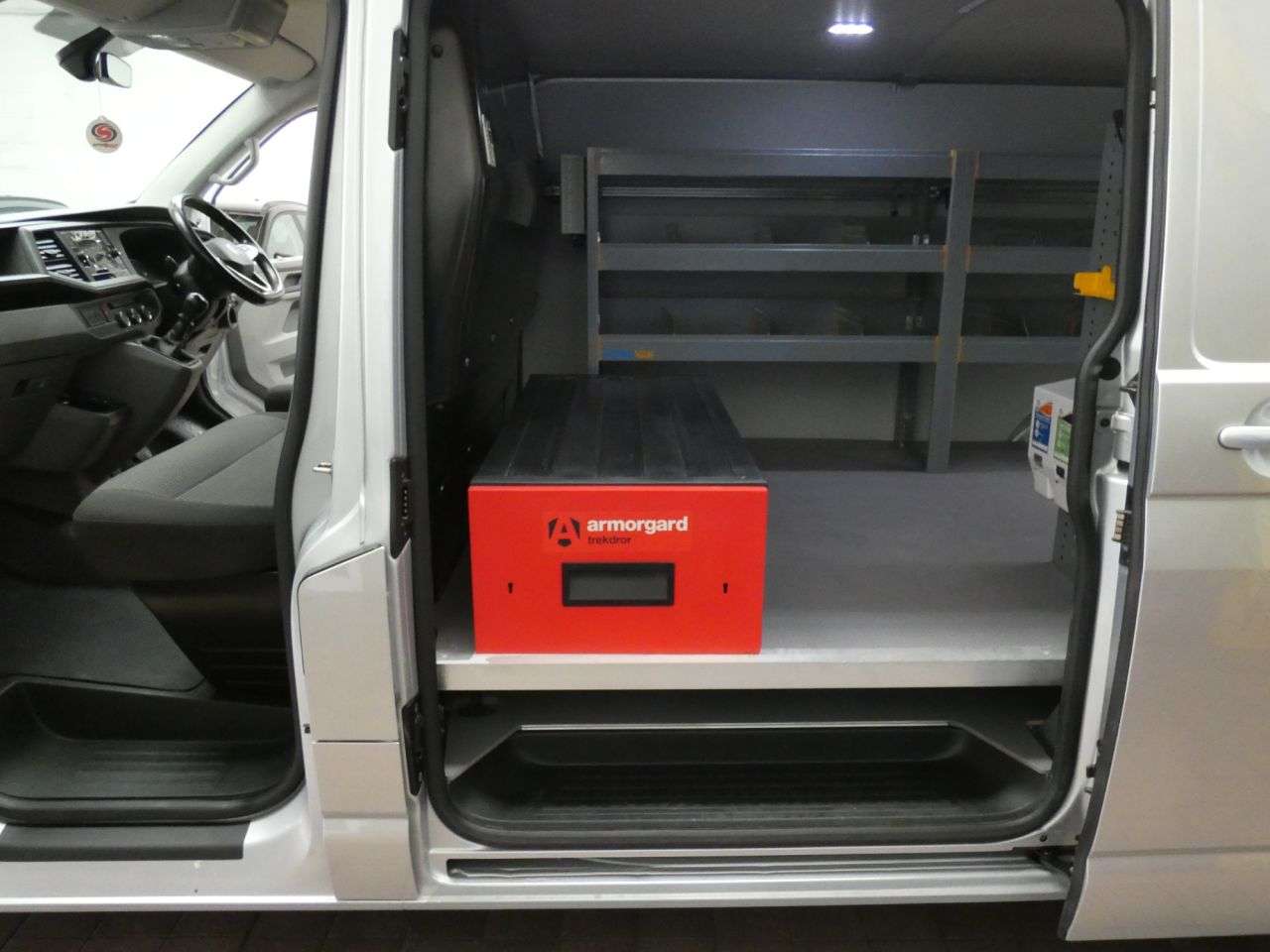 2021 VOLKSWAGEN TRANSPORTER 2021 VOLKSWAGEN TRANSPORTER