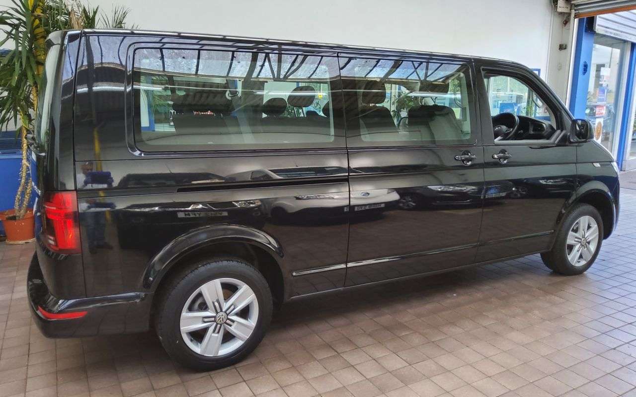 2020 VOLKSWAGEN TRANSPORTER SHUTTLE 2020 VOLKSWAGEN TRANSPORTER SHUTTLE