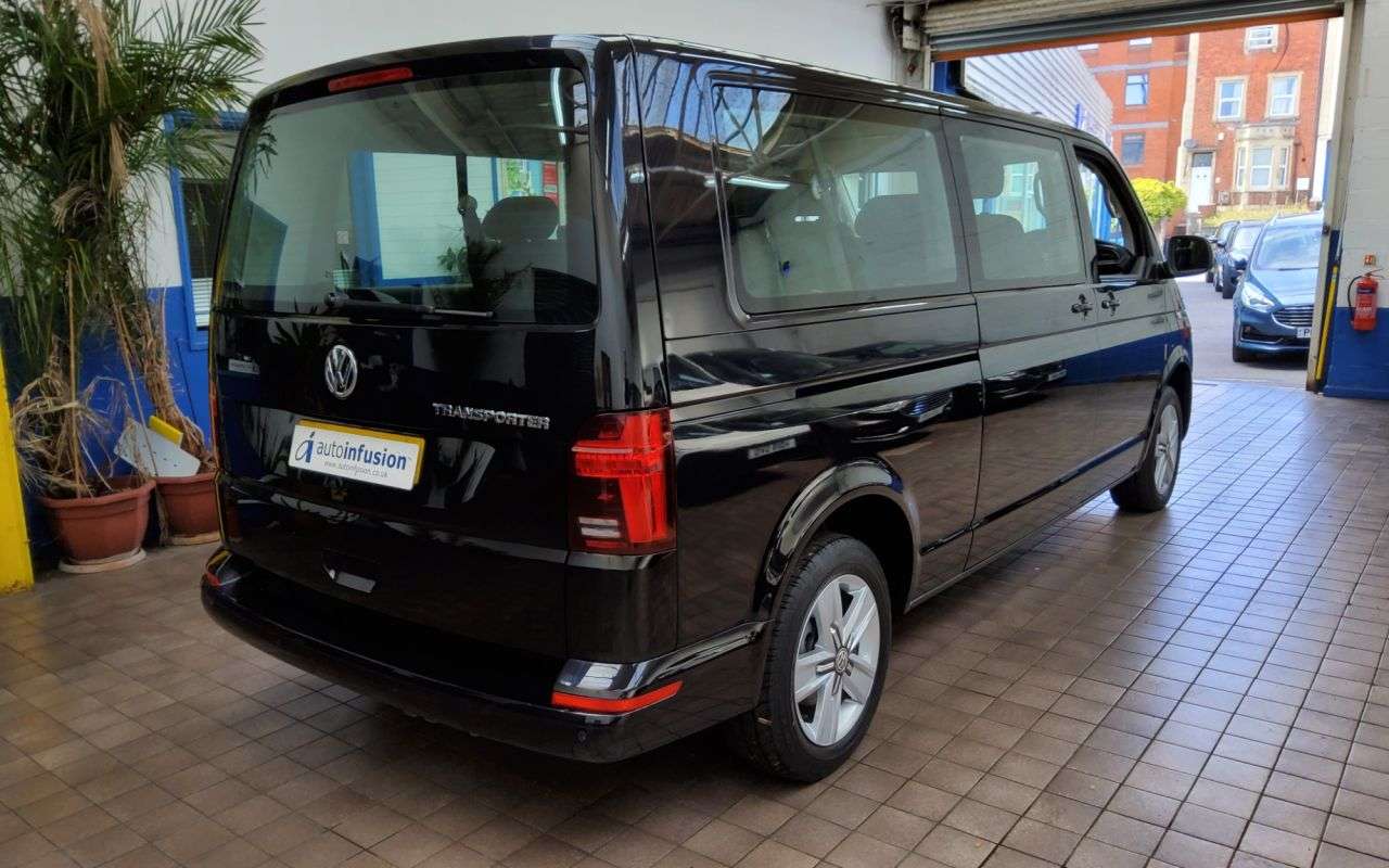 2020 VOLKSWAGEN TRANSPORTER SHUTTLE 2020 VOLKSWAGEN TRANSPORTER SHUTTLE