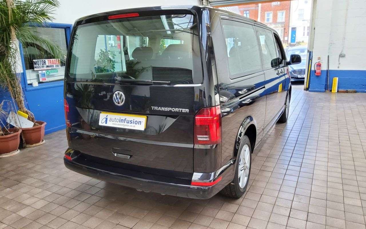 2020 VOLKSWAGEN TRANSPORTER SHUTTLE 2020 VOLKSWAGEN TRANSPORTER SHUTTLE