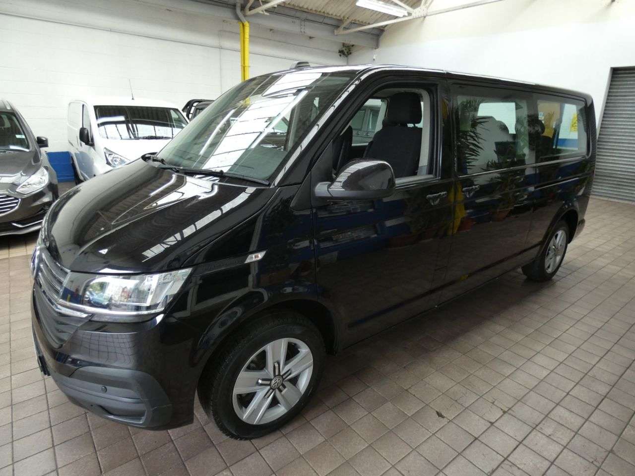 2020 VOLKSWAGEN TRANSPORTER SHUTTLE 2020 VOLKSWAGEN TRANSPORTER SHUTTLE