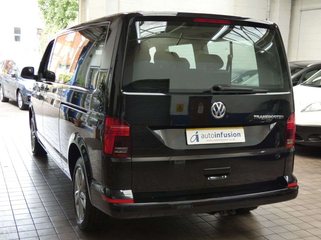 2020 VOLKSWAGEN TRANSPORTER SHUTTLE 2020 VOLKSWAGEN TRANSPORTER SHUTTLE