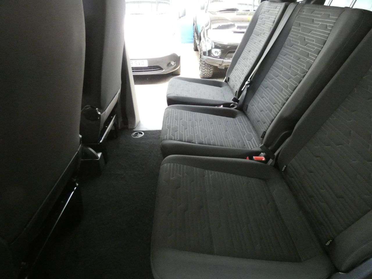 2020 VOLKSWAGEN TRANSPORTER SHUTTLE 2020 VOLKSWAGEN TRANSPORTER SHUTTLE