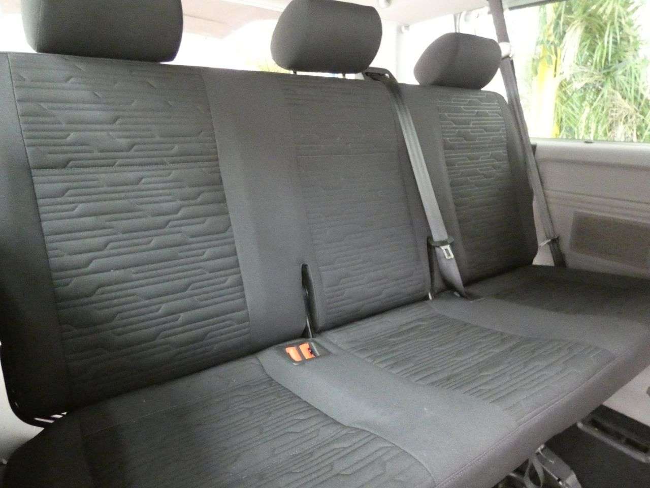 2020 VOLKSWAGEN TRANSPORTER SHUTTLE 2020 VOLKSWAGEN TRANSPORTER SHUTTLE