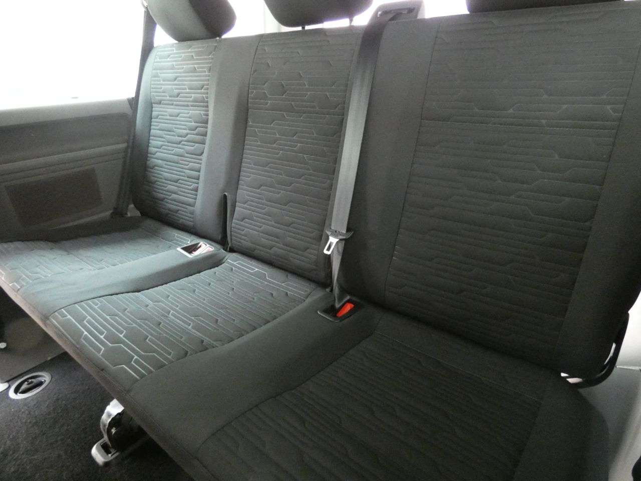 2020 VOLKSWAGEN TRANSPORTER SHUTTLE 2020 VOLKSWAGEN TRANSPORTER SHUTTLE