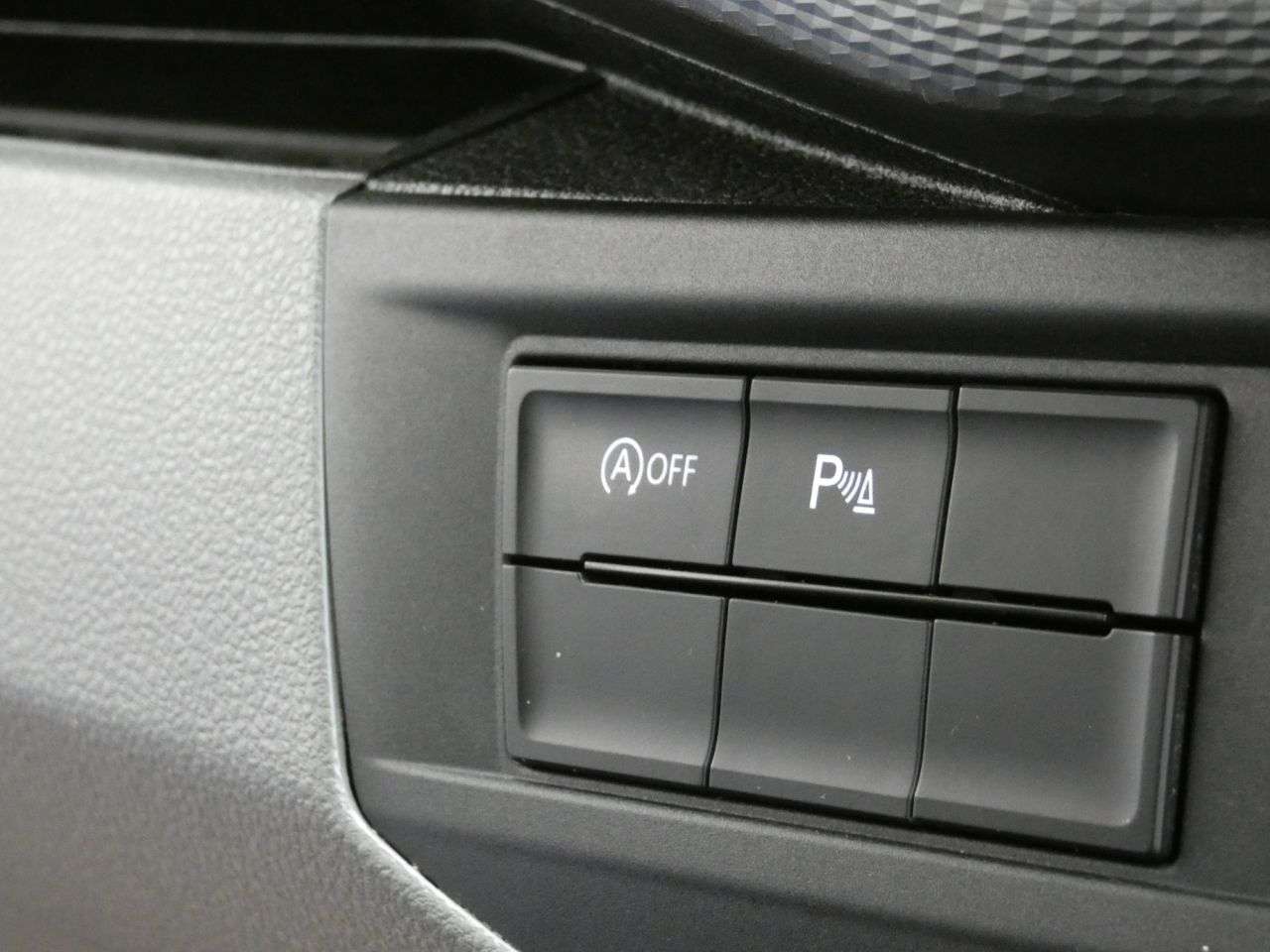 2020 VOLKSWAGEN TRANSPORTER SHUTTLE 2020 VOLKSWAGEN TRANSPORTER SHUTTLE