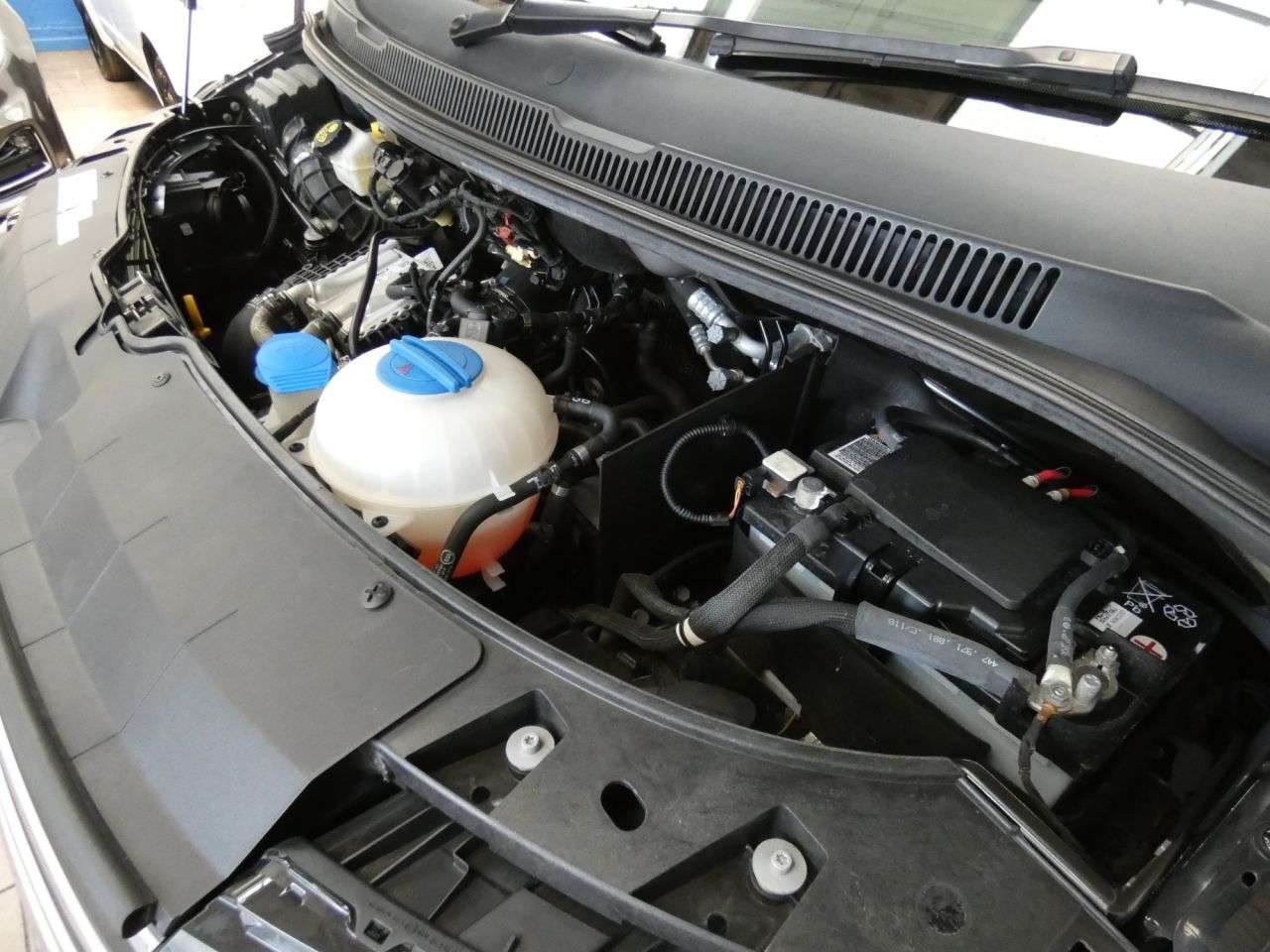 2020 VOLKSWAGEN TRANSPORTER SHUTTLE 2020 VOLKSWAGEN TRANSPORTER SHUTTLE