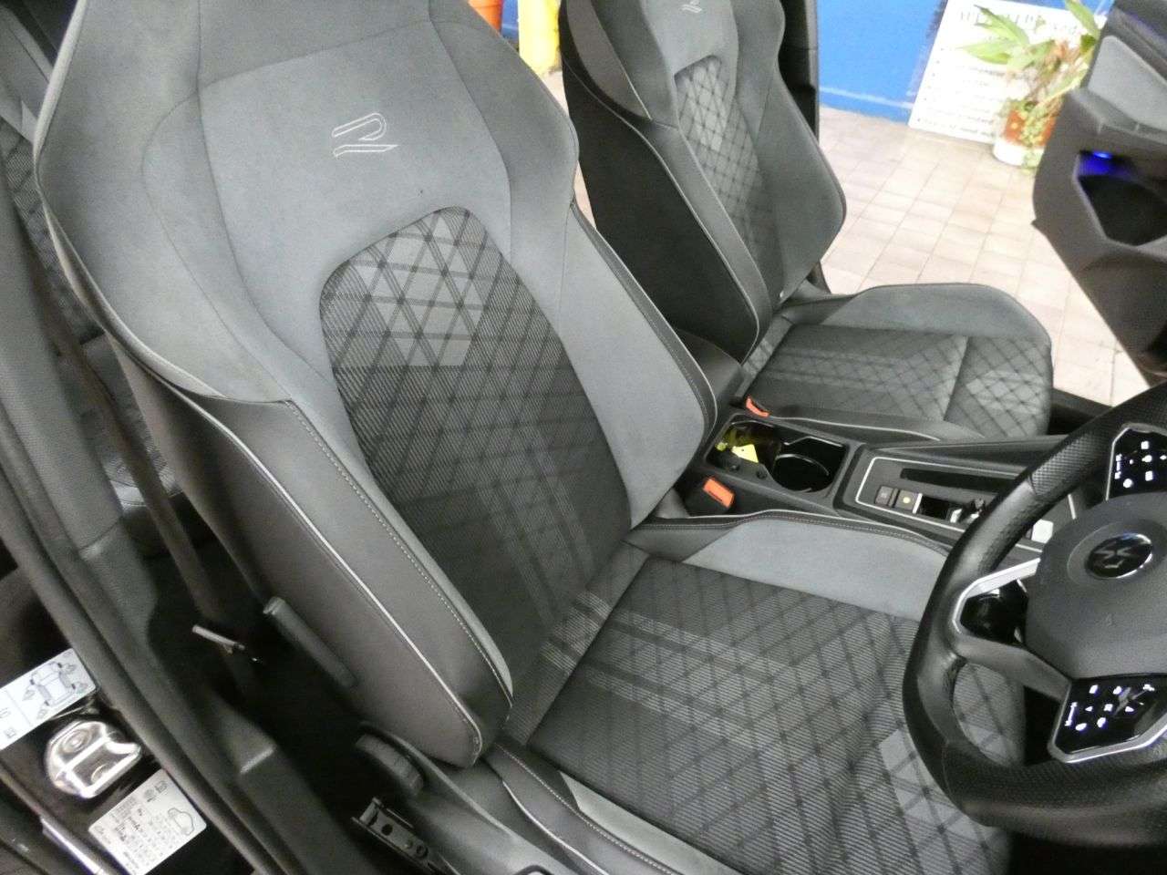 2022 VOLKSWAGEN GOLF 2022 VOLKSWAGEN GOLF