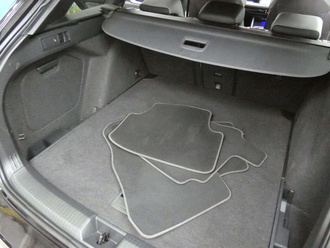 2022 VOLKSWAGEN GOLF 2022 VOLKSWAGEN GOLF