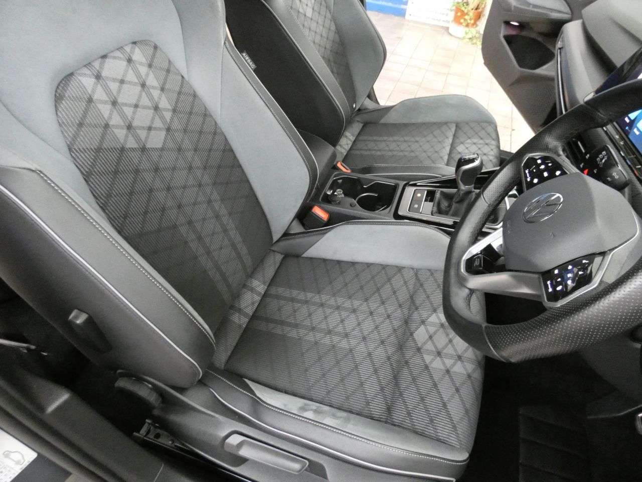 2024 VOLKSWAGEN GOLF 2024 VOLKSWAGEN GOLF