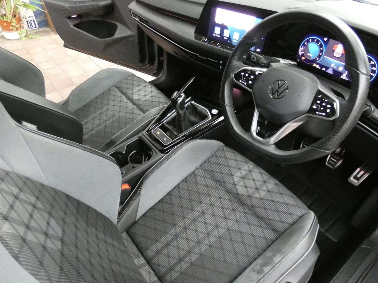 2024 VOLKSWAGEN GOLF 2024 VOLKSWAGEN GOLF