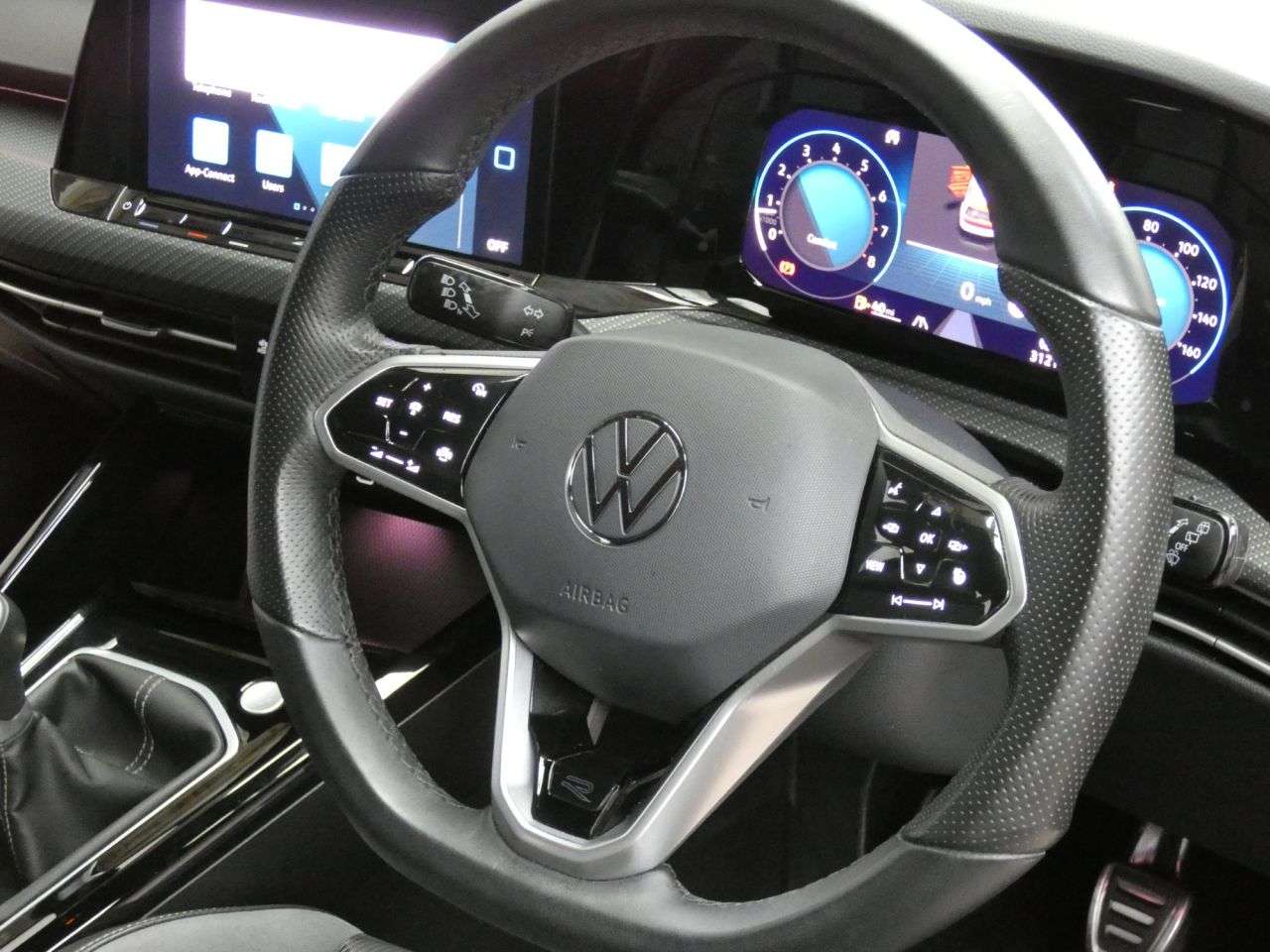 2024 VOLKSWAGEN GOLF 2024 VOLKSWAGEN GOLF