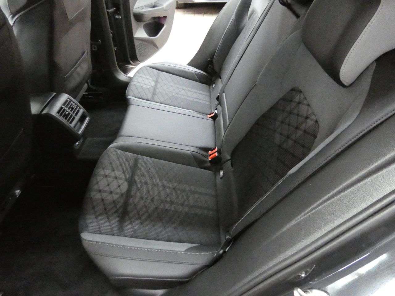 2024 VOLKSWAGEN GOLF 2024 VOLKSWAGEN GOLF