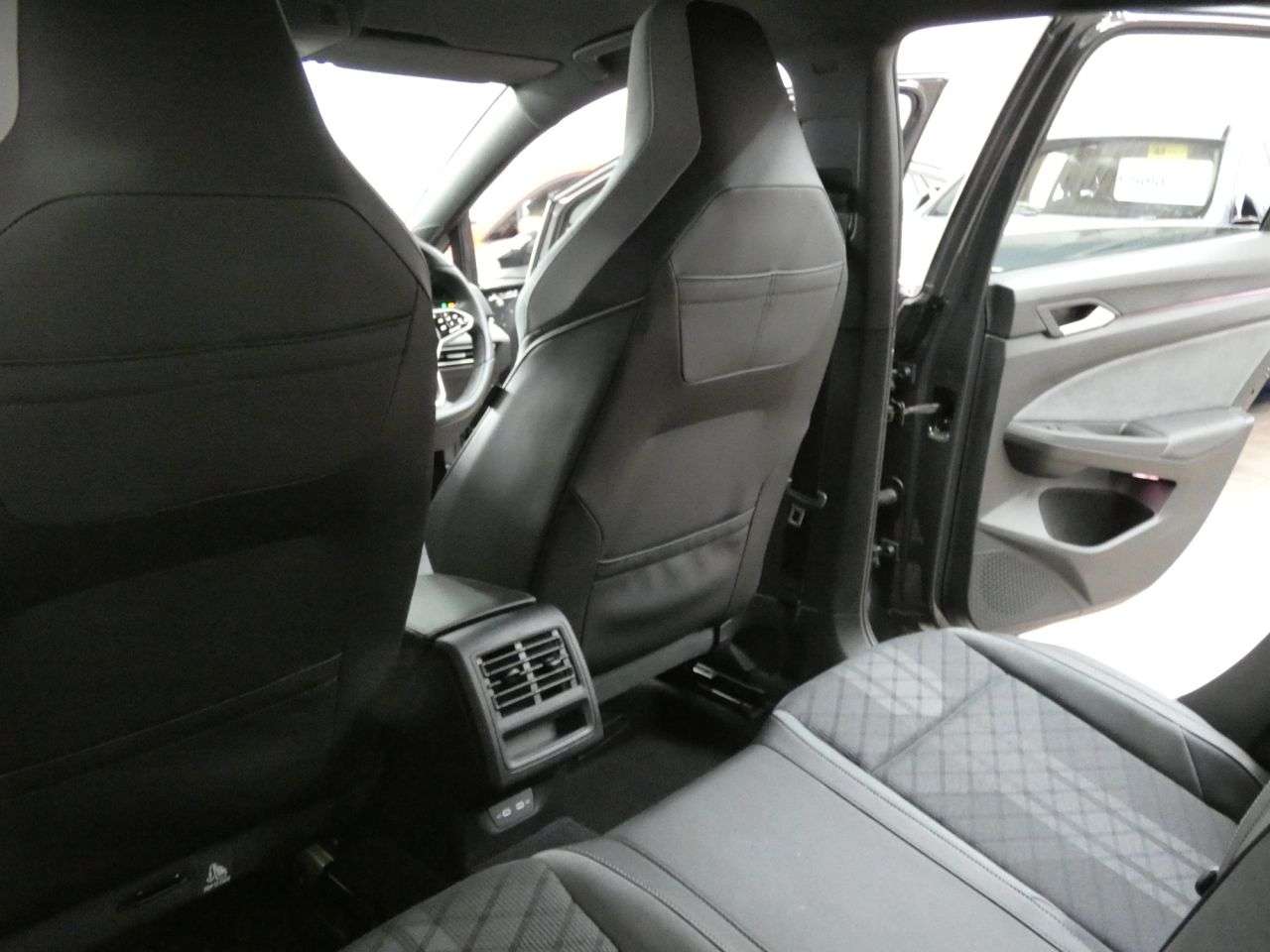 2024 VOLKSWAGEN GOLF 2024 VOLKSWAGEN GOLF