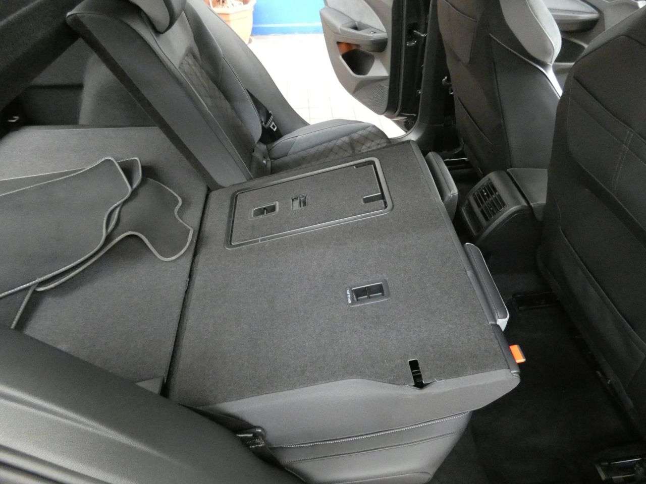 2024 VOLKSWAGEN GOLF 2024 VOLKSWAGEN GOLF