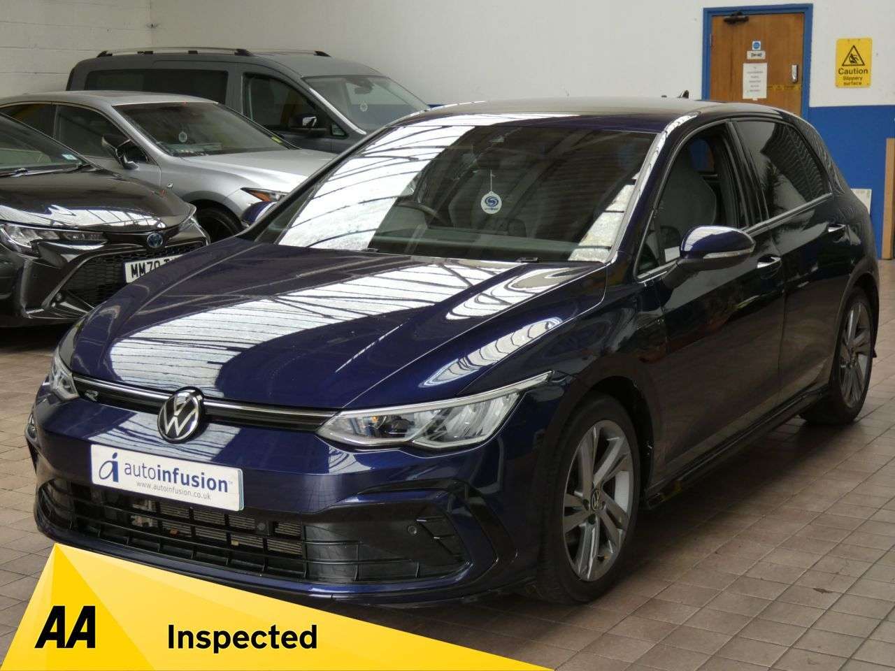 A 2022 VOLKSWAGEN GOLF 1.5 eTSI MHEV R-Line Hatchback 5dr Petrol Hybrid DSG Euro 6 (s/s) (150 ps) A 2022 VOLKSWAGEN GOLF 1.5 eTSI MHEV R-Line Hatchback 5dr Petrol Hybrid DSG Euro 6 (s/s) (150 ps)