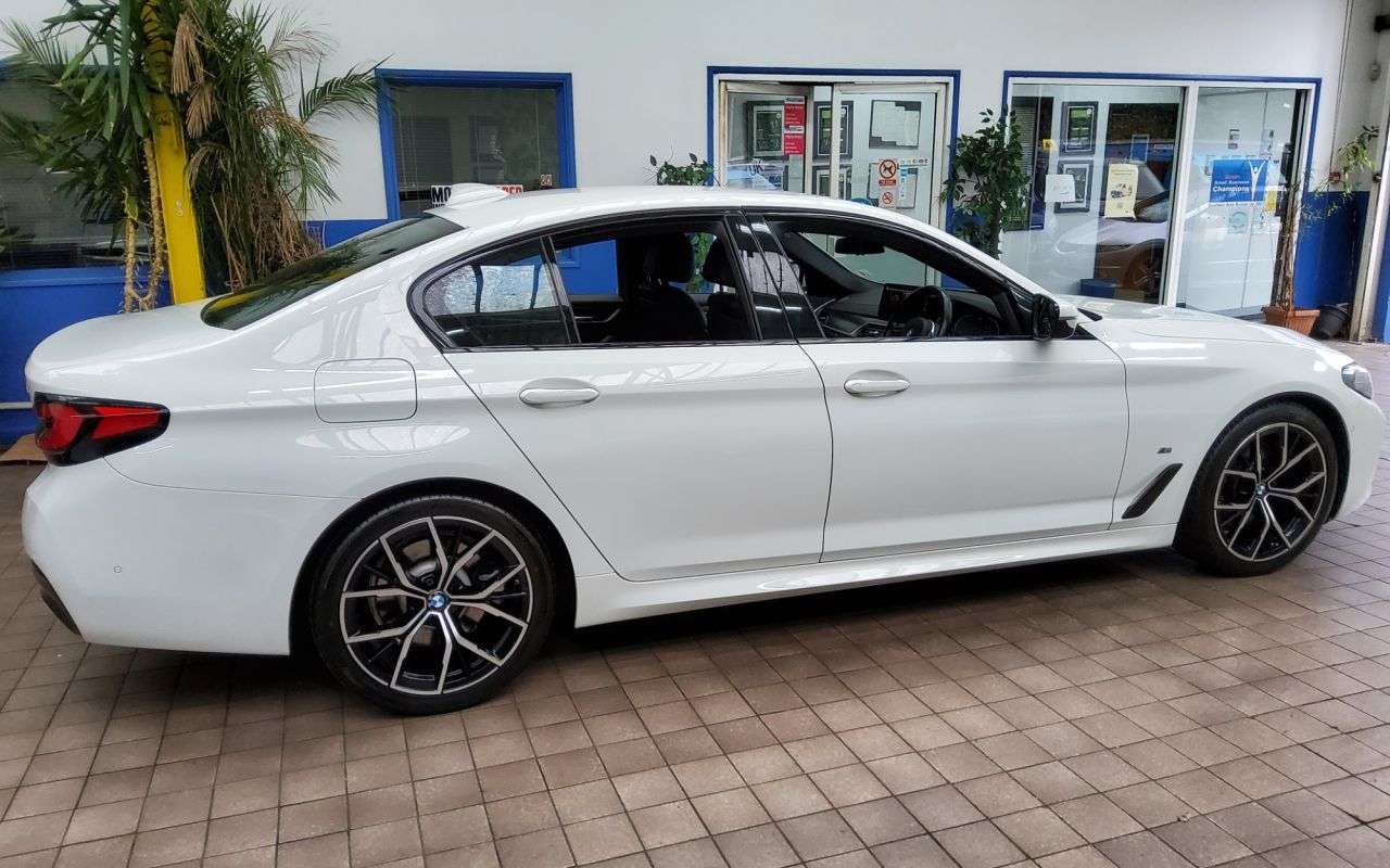 2022 BMW 5 SERIES 2022 BMW 5 SERIES