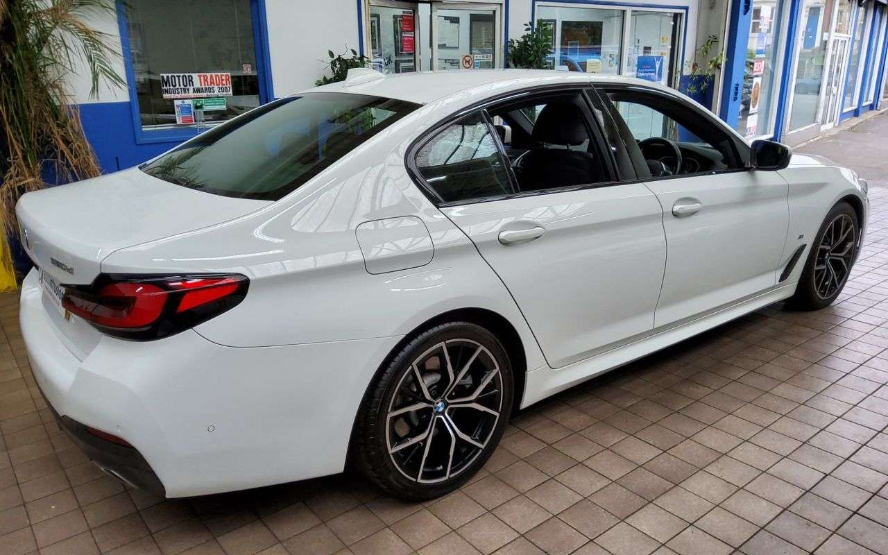 2022 BMW 5 SERIES 2022 BMW 5 SERIES