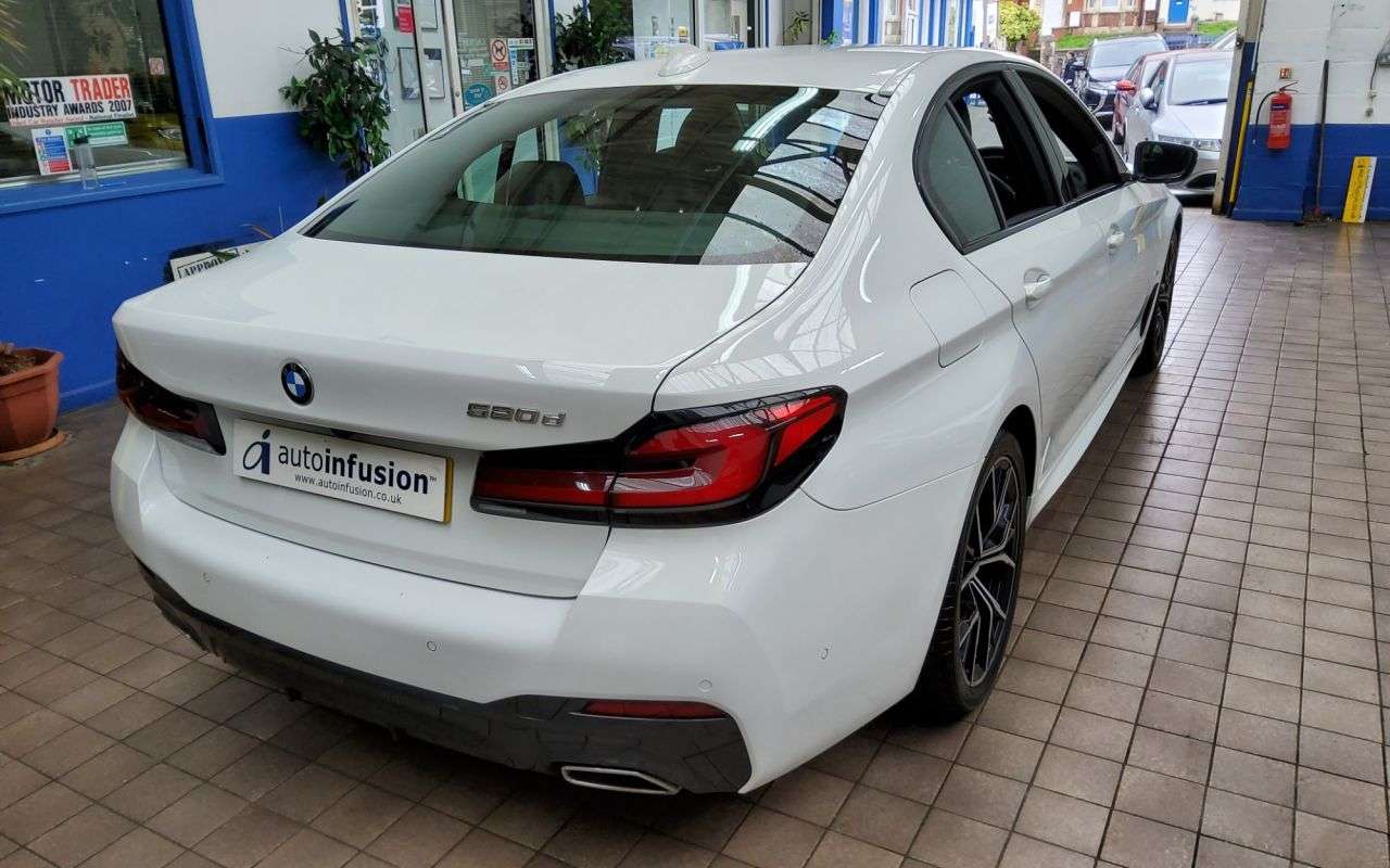 2022 BMW 5 SERIES 2022 BMW 5 SERIES