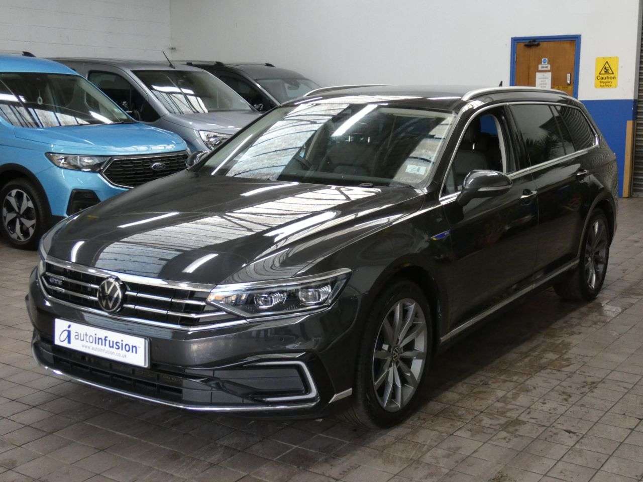 A 2022 VOLKSWAGEN PASSAT 1.4 TSI 13kWh GTE Advance Estate 5dr Petrol Plug-in Hybrid DSG Euro 6 (s/s) A 2022 VOLKSWAGEN PASSAT 1.4 TSI 13kWh GTE Advance Estate 5dr Petrol Plug-in Hybrid DSG Euro 6 (s/s)