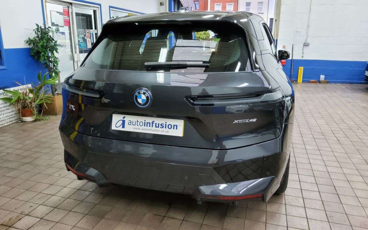 2022 BMW IX 2022 BMW IX