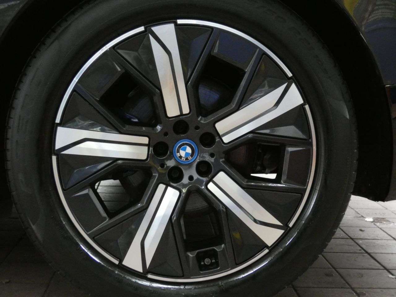 2022 BMW IX 2022 BMW IX