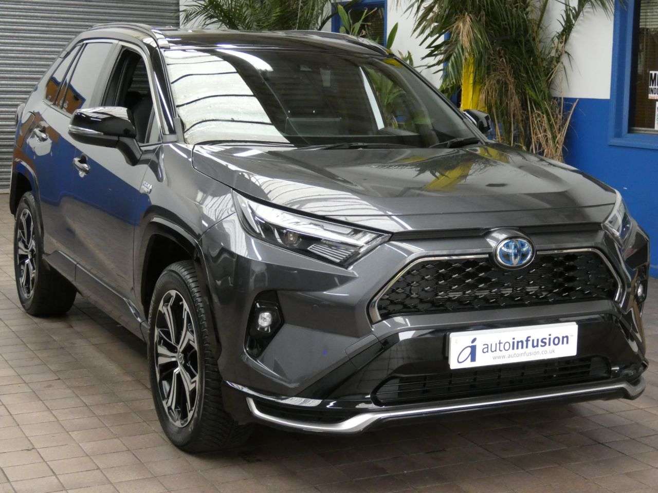 A 2022 TOYOTA RAV4 2.5 VVT 18.1kWh Dynamic SUV 5dr Petrol Plug-in Hybrid CVT 4WD Euro 6 (s/s) A 2022 TOYOTA RAV4 2.5 VVT 18.1kWh Dynamic SUV 5dr Petrol Plug-in Hybrid CVT 4WD Euro 6 (s/s)
