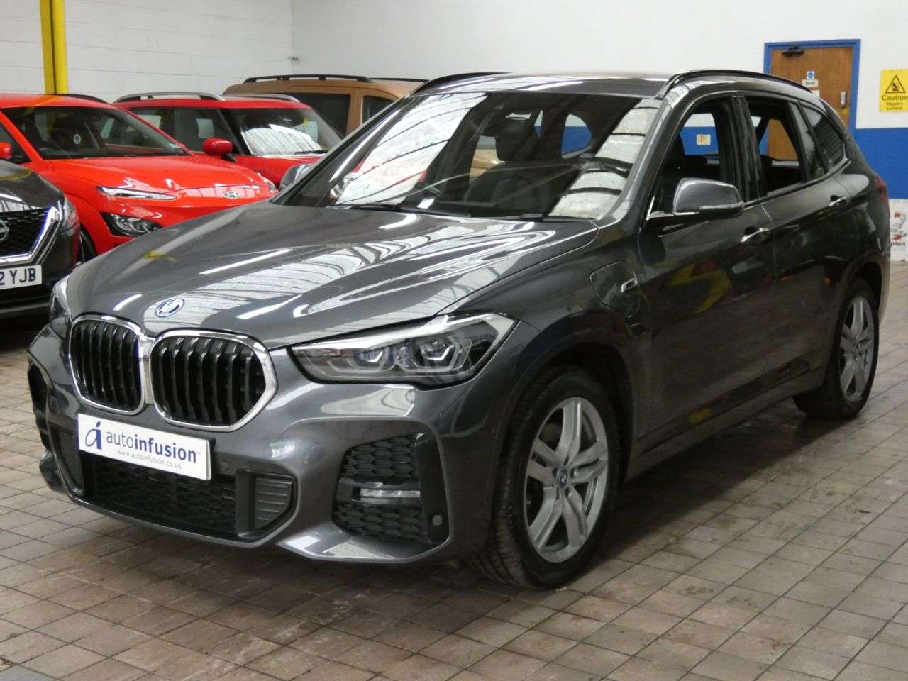 A 2022 BMW X1 1.5 25e 10kWh M Sport SUV 5dr Petrol Plug-in Hybrid Auto xDrive Euro 6 (s/s A 2022 BMW X1 1.5 25e 10kWh M Sport SUV 5dr Petrol Plug-in Hybrid Auto xDrive Euro 6 (s/s