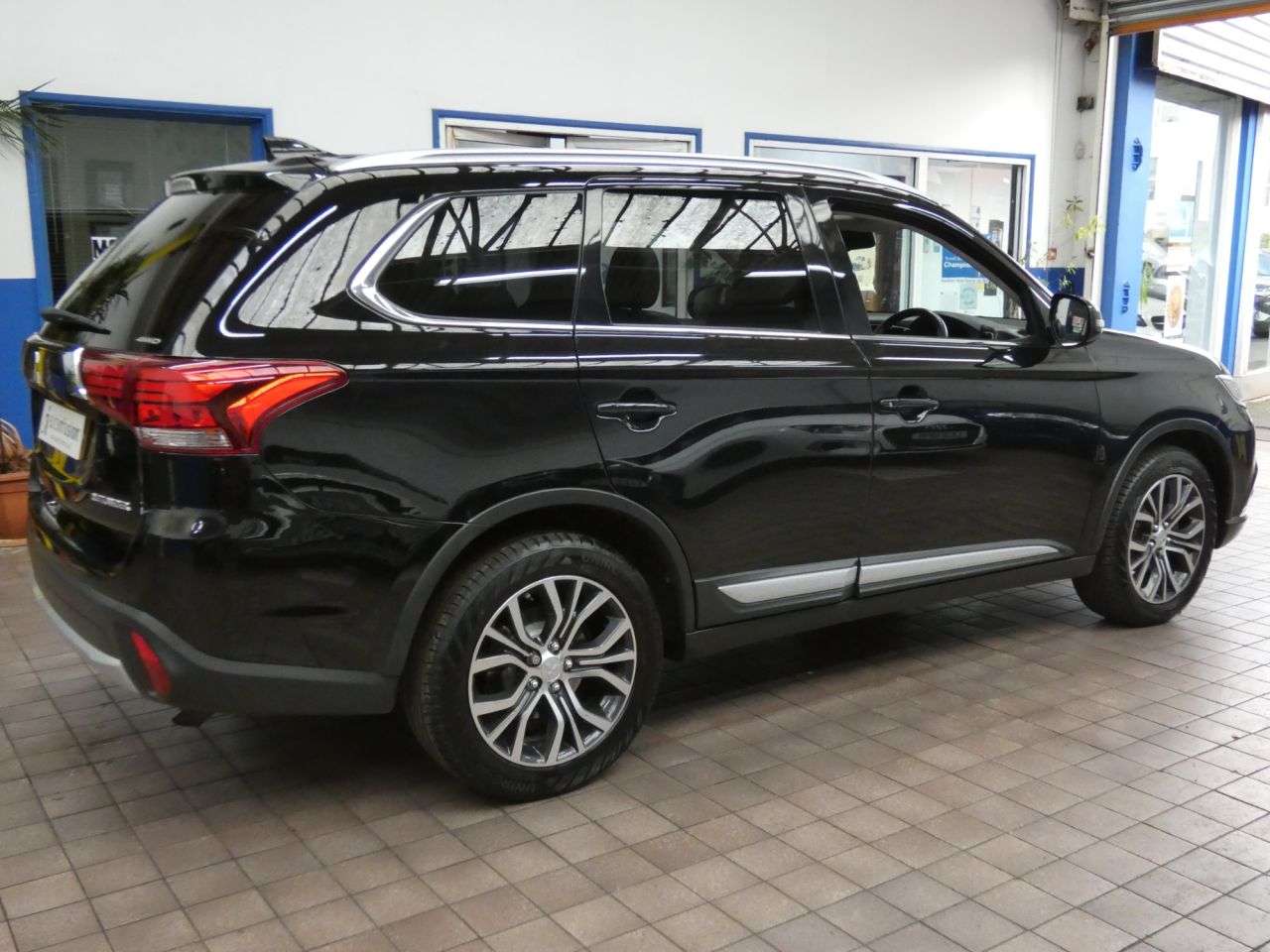 2018 MITSUBISHI OUTLANDER 2018 MITSUBISHI OUTLANDER