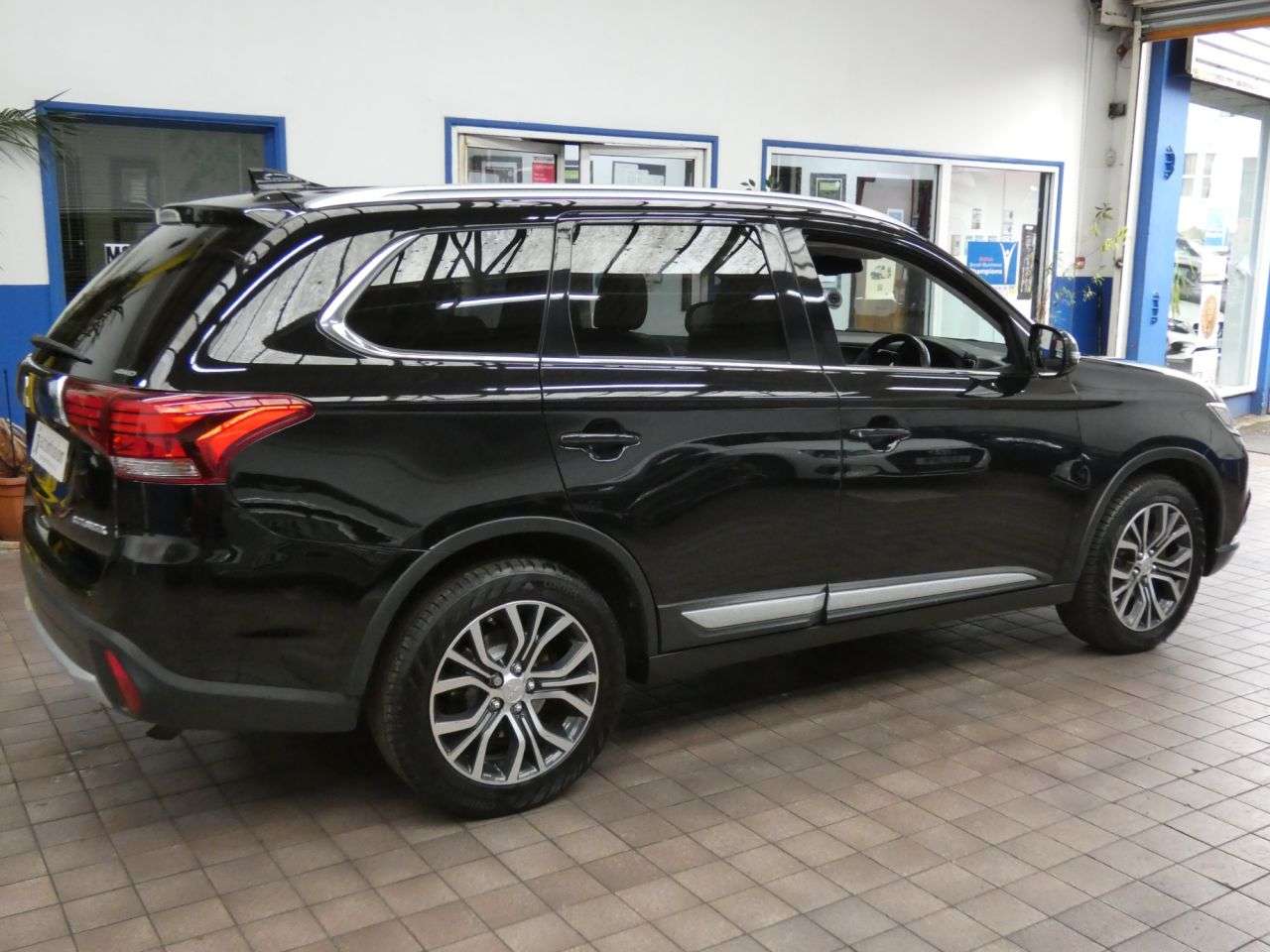 2018 MITSUBISHI OUTLANDER 2018 MITSUBISHI OUTLANDER