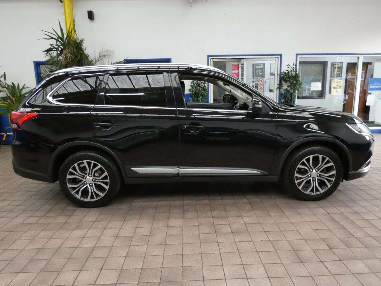 2018 MITSUBISHI OUTLANDER 2018 MITSUBISHI OUTLANDER