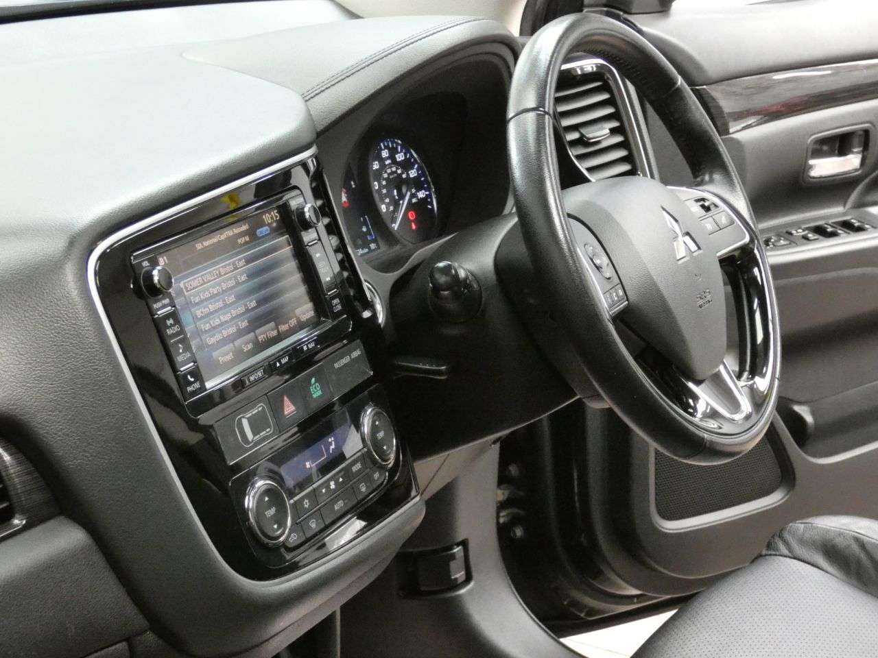 2018 MITSUBISHI OUTLANDER 2018 MITSUBISHI OUTLANDER