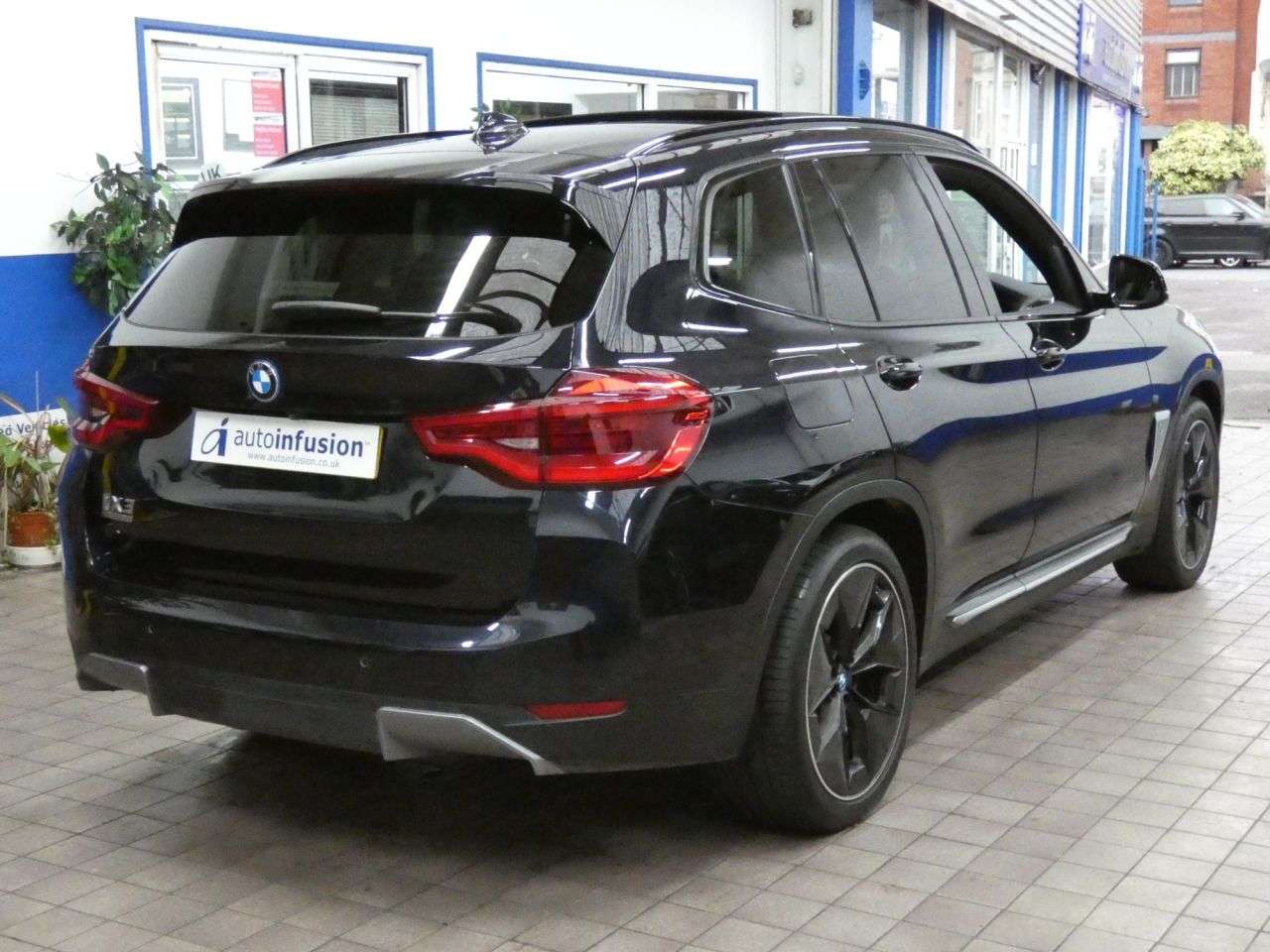 2021 BMW IX3 2021 BMW IX3