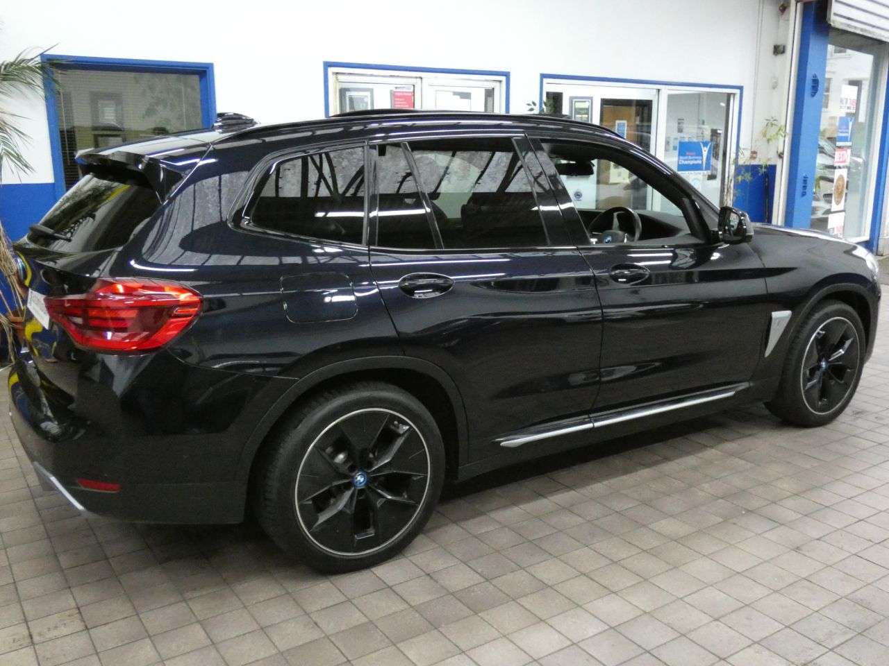 2021 BMW IX3 2021 BMW IX3