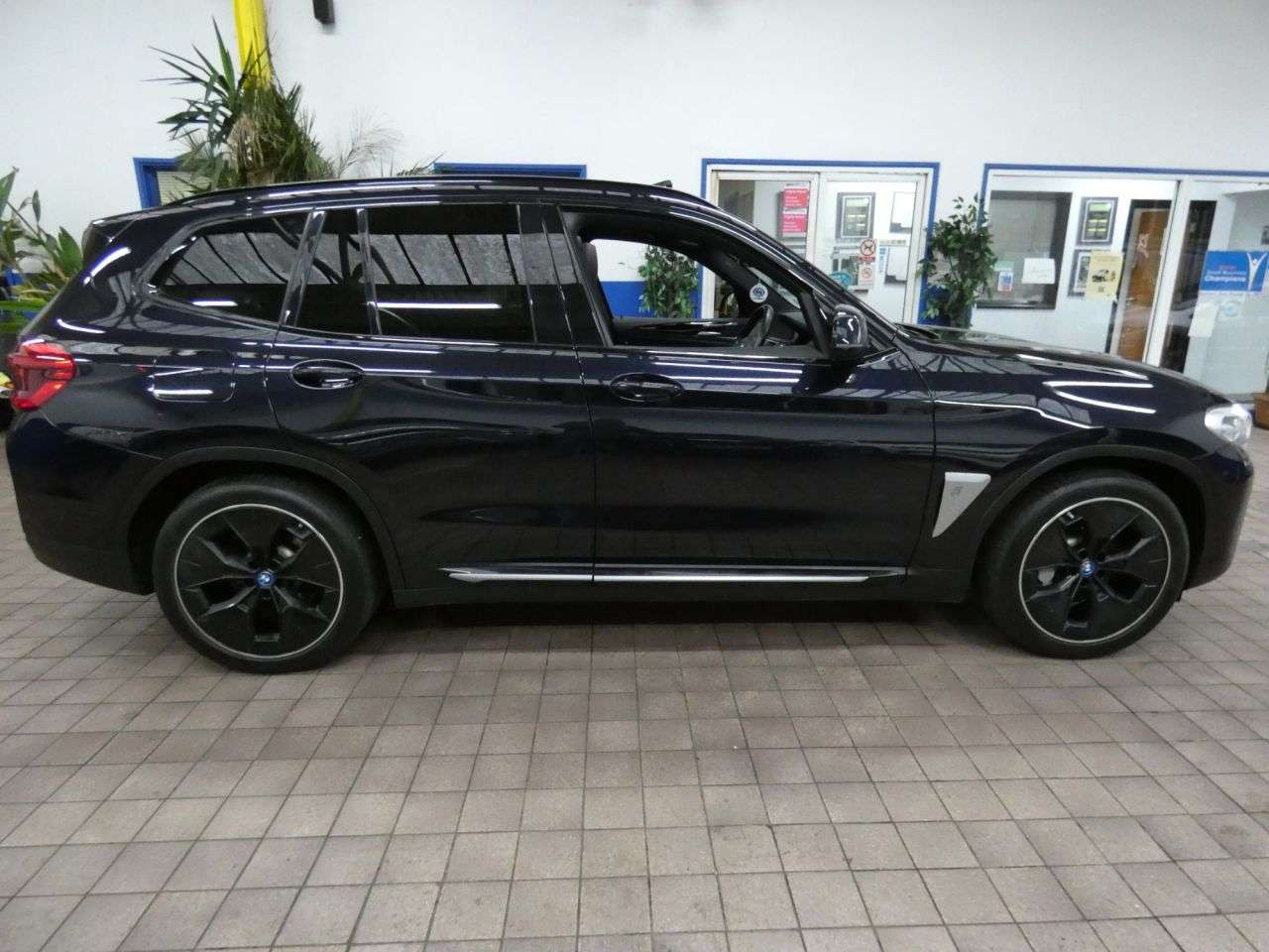 2021 BMW IX3 2021 BMW IX3